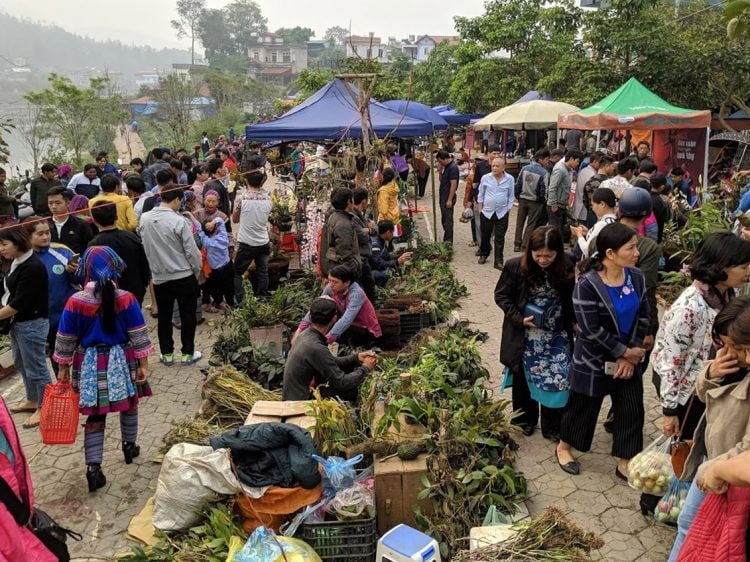 Bac Ha Sunday Morning Market 6:52am Source: Lost Cartographer